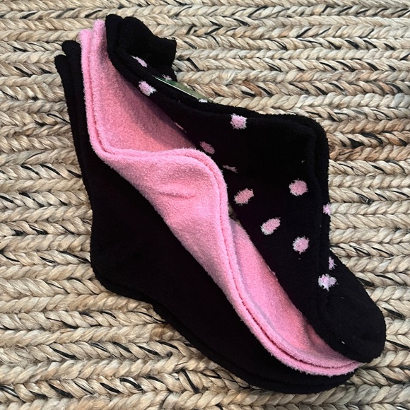 Kate Spade Home Socks Fuzzy Black Socks with Pink Dots 3 Pairs - Picture 2 of 4